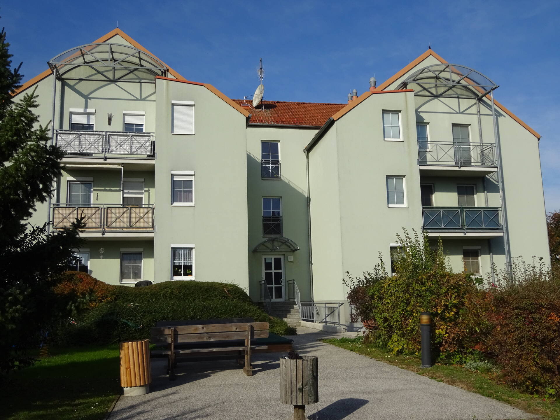Roseggergasse 8